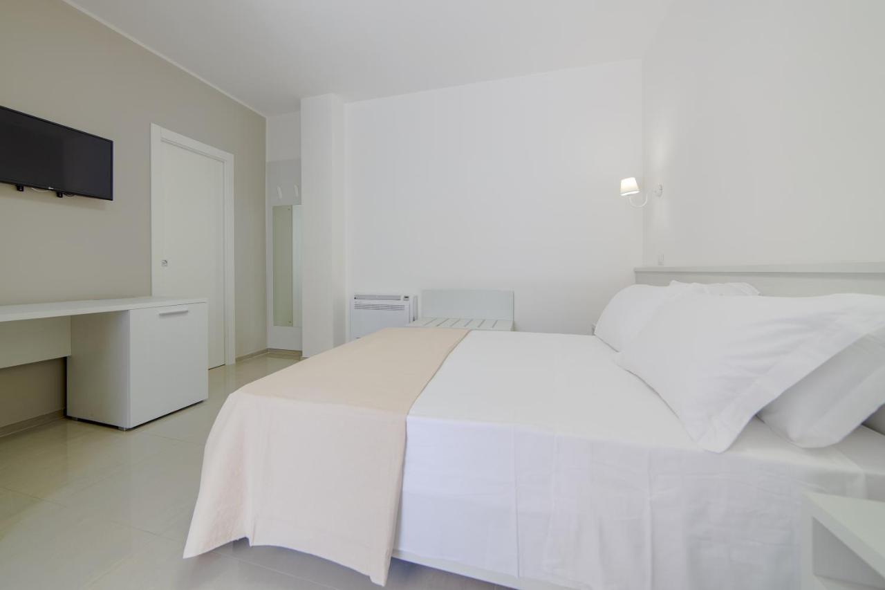 Smart Hotel Ugento Torre San Giovanni Ugento Ngoại thất bức ảnh